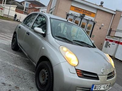 Silver Begagnad 2005 Nissan Micra Halvkombi | 15 000 kr (Marknadspris)