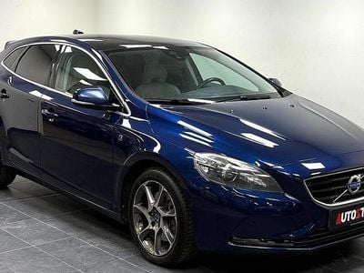 Begagnad Volvo V40 Ocean Race 190 HK (139 kW) 2014 Blå Halvkombi