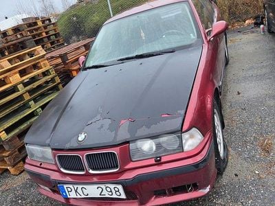 Begagnad 1994 BMW 318 Sedan | 17 000 kr