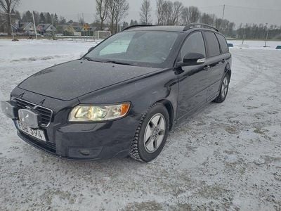 Svart Begagnad 2010 Volvo V50 Momentum Kombi | 59 000 kr (Marknadspris)