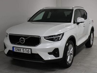 Vit Begagnad 2024 Volvo XC40 Core SUV | 370 000 kr (Marknadspris)