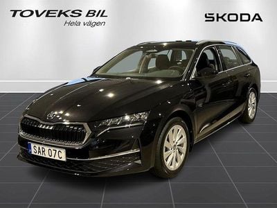 Svart Ny 2026 Skoda Octavia Kombi | 372 000 kr