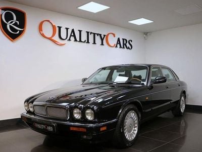 Begagnad Jaguar XJ Sovereign 241 HK (177 kW) 1997 Svart Sedan