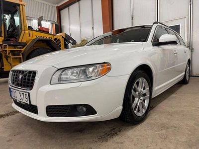 Vit Begagnad 2012 Volvo V70 Momentum Kombi | 65 000 kr