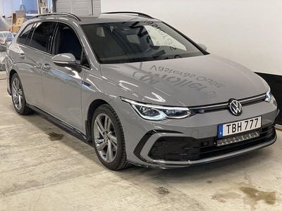 Grå Begagnad 2023 VW Golf VIII R-line Kombi | 239 900 kr (Lite dyr)