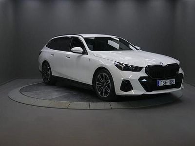 Begagnad BMW 530e M Sport 303 HK (222 kW) 2025 Vit Kombi