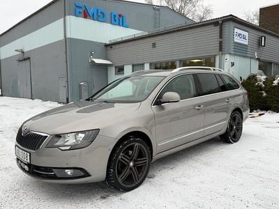 Brun Begagnad 2015 Skoda Superb Elegance Kombi | 93 700 kr (Bra pris)