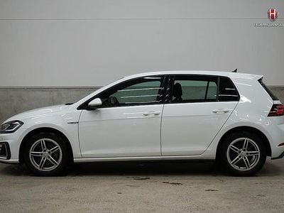 Vit Begagnad 2020 VW Golf VII GTE | 229 800 kr (Marknadspris)