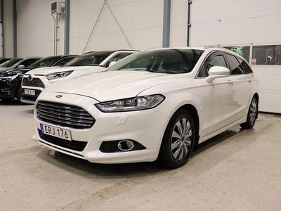 Begagnad Ford Mondeo Titanium 150 HK (110 kW) 2014 Vit Kombi