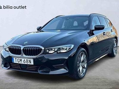 Begagnad BMW 320 2022 Svart Kombi