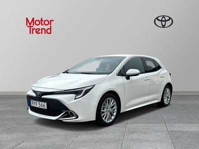 begagnad Toyota Corolla 1,8 Hybrid 5D Executive Backkamera Vinterhjul friktion