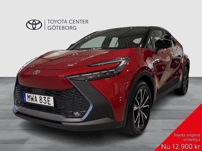 Röd Begagnad 2025 Toyota C-HR Style SUV | 414 900 kr (Marknadspris)