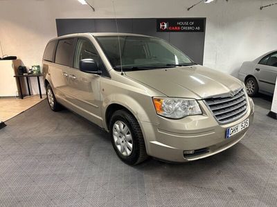 begagnad Chrysler Town & Country 3.3 V6 7-sits Nybes. till 2025-06-30