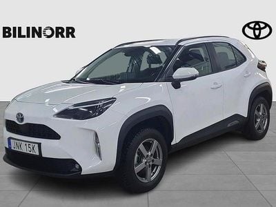 Vit Begagnad 2022 Toyota Yaris Cross Active SUV | 254 900 kr (Marknadspris)