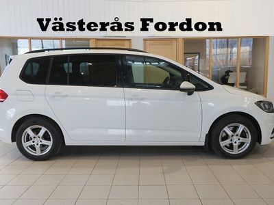 begagnad VW Touran 1.6 TDI 110hk 7-Sits D-Värmare Drag Kamera