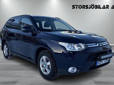 begagnad Mitsubishi Outlander 2.2 Di-D 4WD Euro 5 Drag SoV MoK 2013, SUV