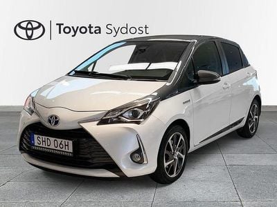Begagnad Toyota Yaris Hybrid 102 HK (75 kW) 2019 Vit
