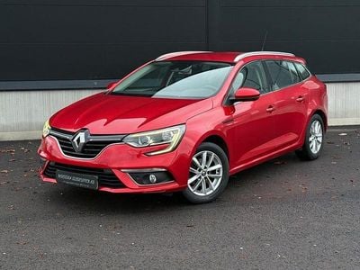 Röd Begagnad 2017 Renault Mégane GrandTour Kombi | 119 800 kr (Marknadspris)