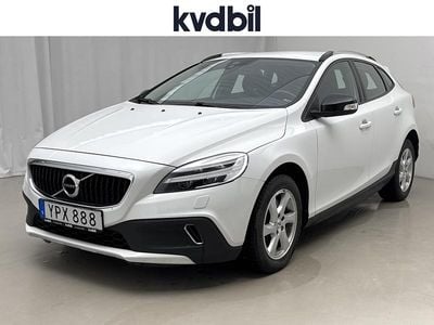 Vit Begagnad 2019 Volvo V40 CC Kombi | 196 800 kr
