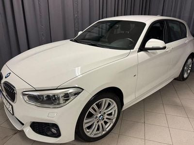 Vit Begagnad 2017 BMW 118 M Sport Halvkombi | 159 900 kr (Marknadspris)