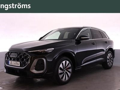 Svart (mytsvart metallic) Ny 2025 Audi Q5 S-Line SUV | 699 000 kr (Lite dyr)