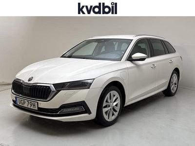 Vit Begagnad 2022 Skoda Octavia Kombi | 229 000 kr (Bra pris)