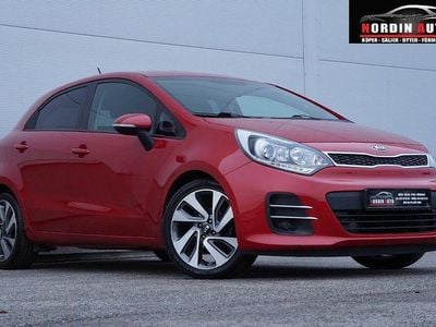 Röd Begagnad 2015 Kia Rio Halvkombi | 114 900 kr (Marknadspris)