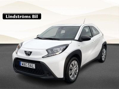 Vit Begagnad 2022 Toyota Aygo X Play SUV | 179 900 kr (Lite dyr)