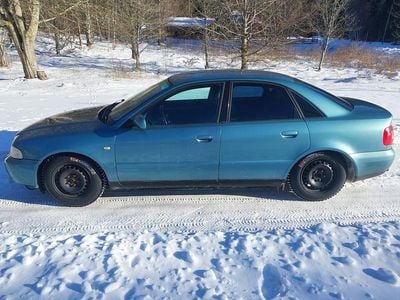 Begagnad Audi A4 180 HK (132 kW) 2000 Sedan