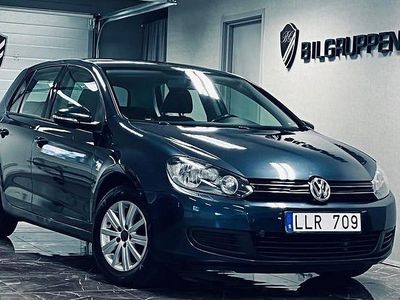 Mörkgrå Begagnad 2011 VW Golf VI Halvkombi | 74 000 kr (Marknadspris)
