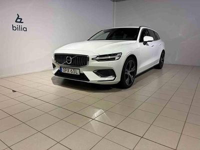 Vit Begagnad 2022 Volvo V60 Kombi | 294 800 kr (Bra pris)