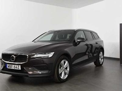 Begagnad Volvo V60 CC 250 HK (183 kW) 2024 Kombi