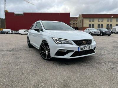 begagnad Seat Leon Cupra ST 2.0 4Drive 300hk Cockpit B-kamera Na