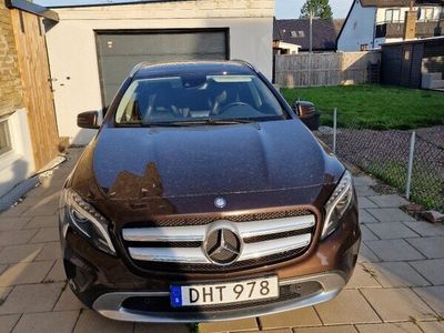 Mercedes GLA220