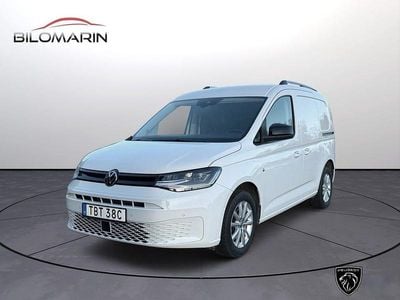Vit Begagnad 2021 VW Caddy Minibuss | 243 625 kr (Bra pris)