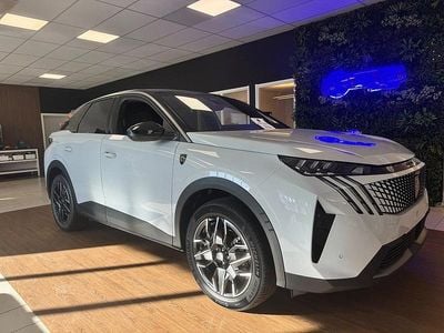 Blå Begagnad 2024 Peugeot 3008 Ultimate SUV | 449 000 kr