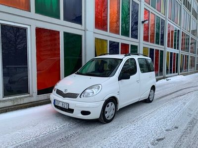 begagnad Toyota Yaris Verso 1.3 VVT-i ECT-i- Automat - Räntefritt