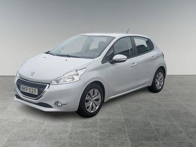 Vit Begagnad 2014 Peugeot 208 Halvkombi | 49 900 kr (Marknadspris)