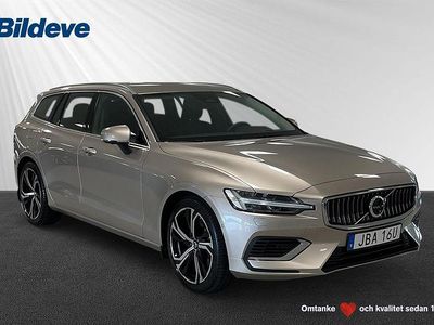 Ljusgrå (grå) Begagnad 2024 Volvo V60 Plus Kombi | 459 900 kr (Marknadspris)