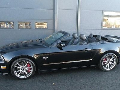 Begagnad Ford Mustang GT 426 HK (313 kW) 2014 Svart Cab