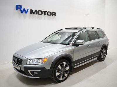 Begagnad Volvo XC70 Summum 215 HK (158 kW) 2014 Silver Kombi