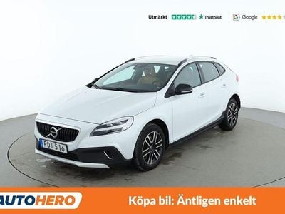 Vit Begagnad 2016 Volvo V40 CC Momentum Kombi | 167 000 kr (Bra pris)