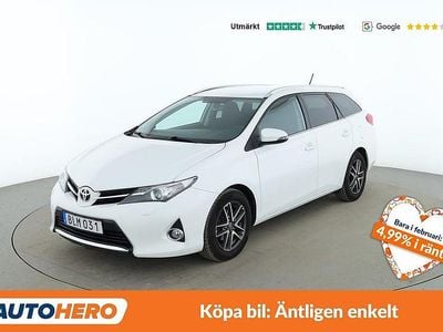 Vit Begagnad 2015 Toyota Auris Touring Sports Edition Kombi | 133 000 kr (Lite dyr)