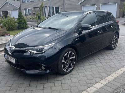 Toyota Auris Hybrid