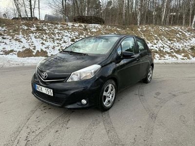 Begagnad Toyota Yaris 99 HK (72 kW) 2012 Halvkombi