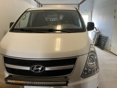 Hyundai H-1