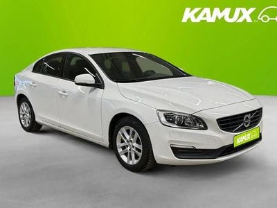 Vit Begagnad 2017 Volvo S60 Standard Sedan | 169 900 kr (Marknadspris)