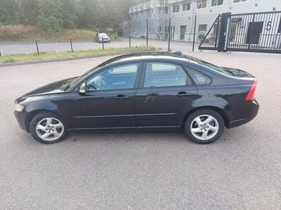 Begagnad Volvo S40 Momentum 116 HK (85 kW) 2011 Svart Sedan