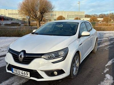 Begagnad 2016 Renault Mégane IV Halvkombi | 99 000 kr (Marknadspris)