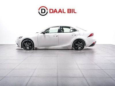 Lexus IS300h